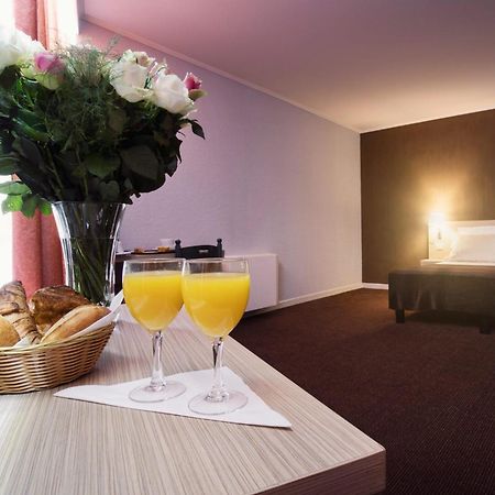 Hotel De L'Etoile アンティーブ エクステリア 写真
